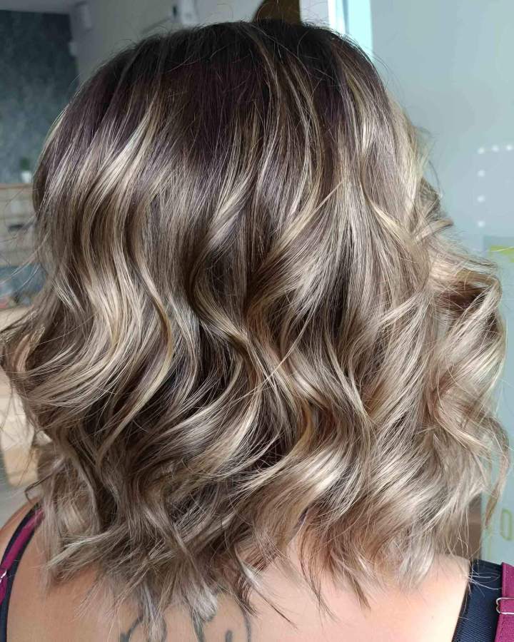 Éclat et reflets personnalisés pour votre chevelure.